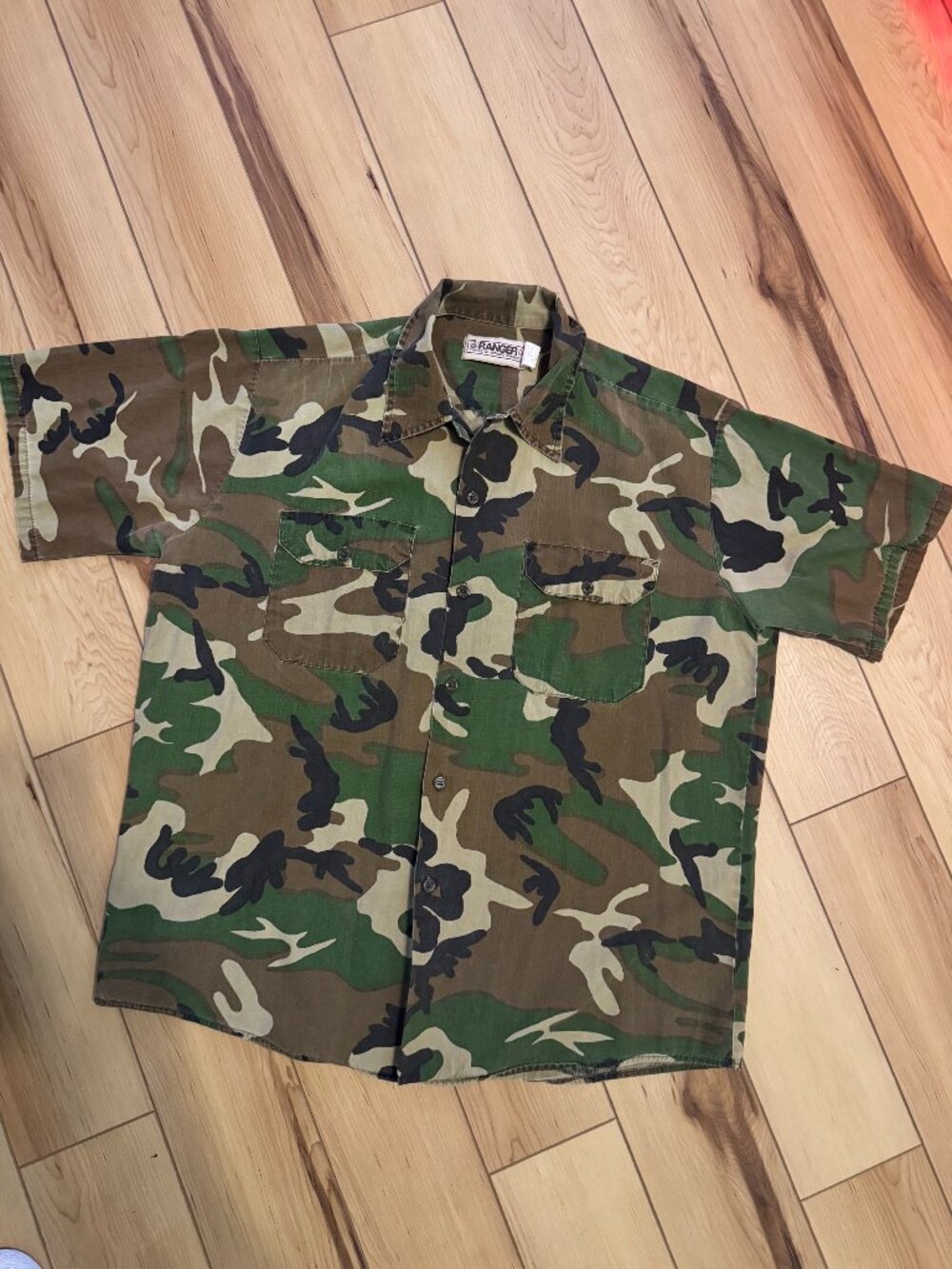 Vintage Ranger Button Up Camo Shirt : Large